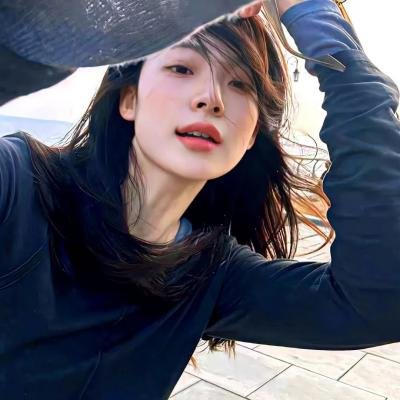 洞里的月亮